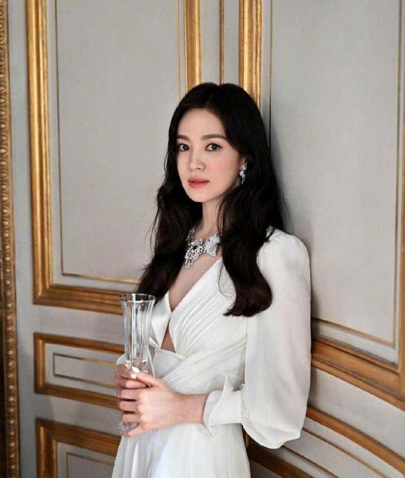 Song Hye Kyo , sao Hàn, thời trang sao