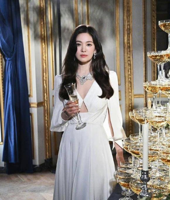 Song Hye Kyo , sao Hàn, thời trang sao