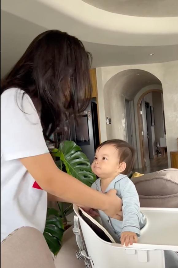 ca sĩ Phạm Quỳnh Anh, sao Việt
