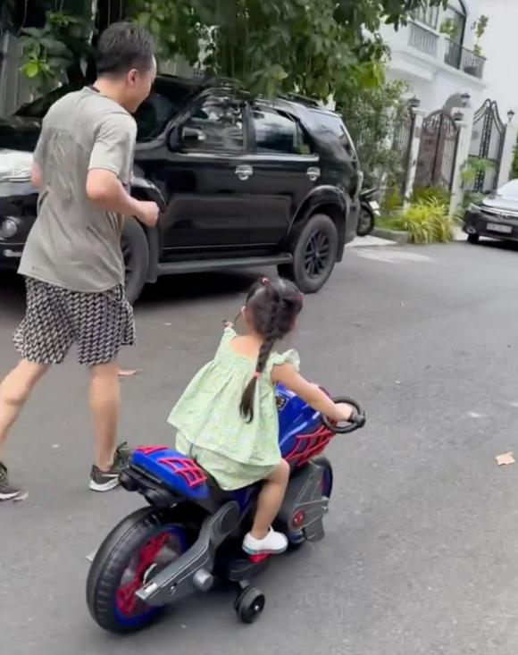 doanh nhân cường đô la, con gái cường đô la, đàm thu trang, sao Việt