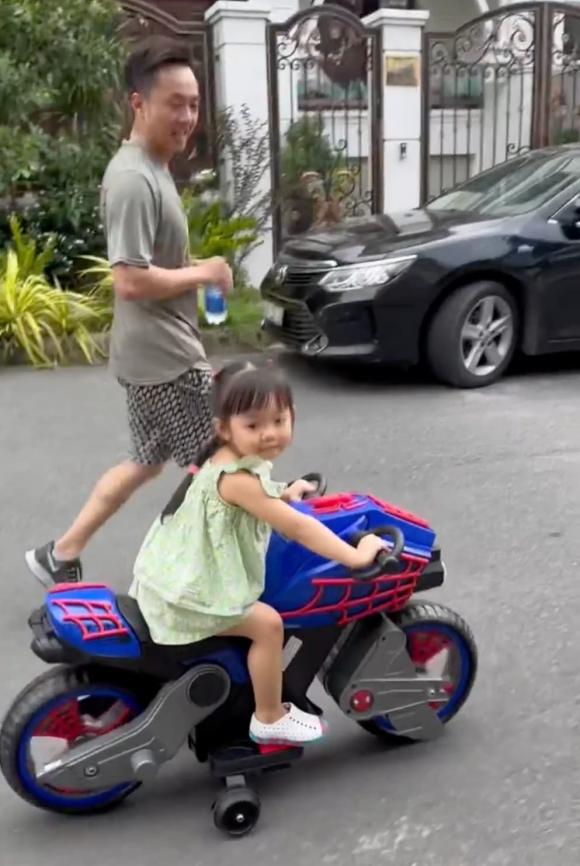 doanh nhân cường đô la, con gái cường đô la, đàm thu trang, sao Việt