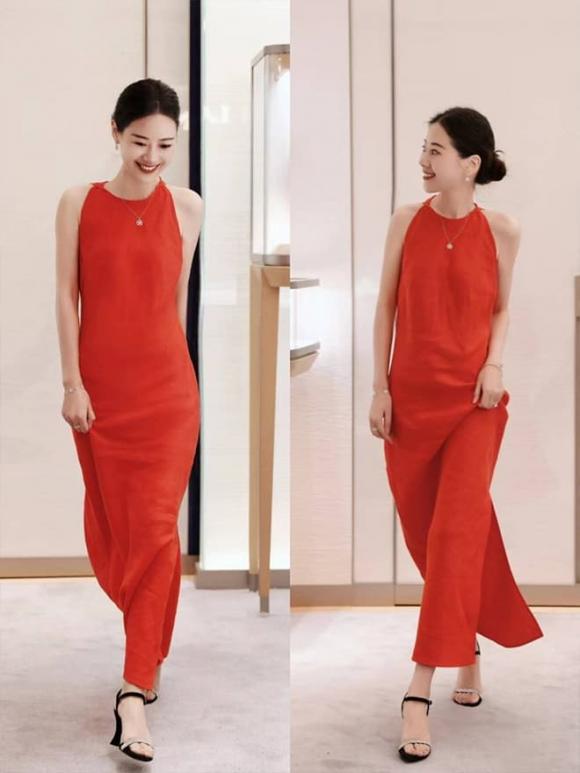 thời trang phụ nữ ngoài 30 tuổi, thời trang mùa hè, váy dài thanh lịch
