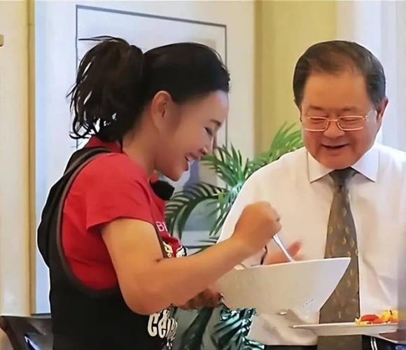 Lưu Hiểu Khánh, sao Hoa ngữ