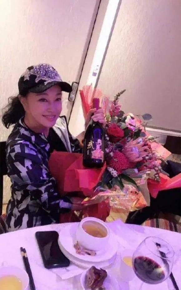 Lưu Hiểu Khánh, sao Hoa ngữ
