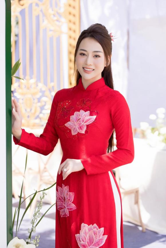 Phương Oanh, Shark Bình, diễn viên Phương Oanh, lễ ăn hỏi của Phương Oanh