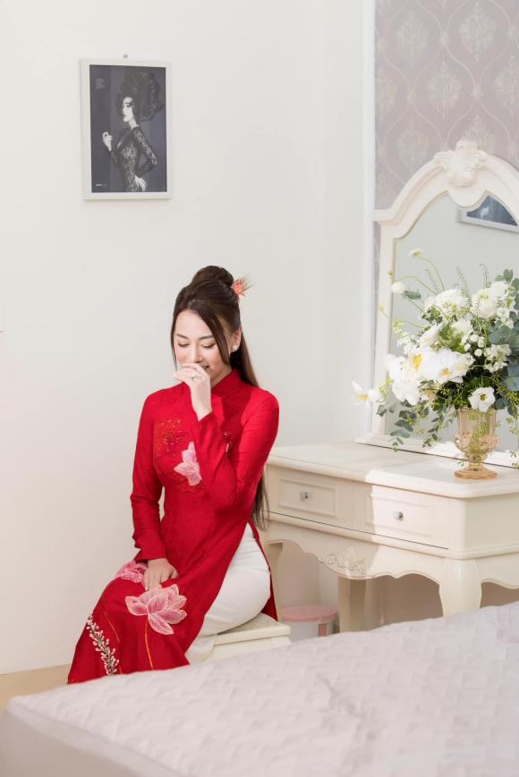 Phương Oanh, Shark Bình, diễn viên Phương Oanh, lễ ăn hỏi của Phương Oanh