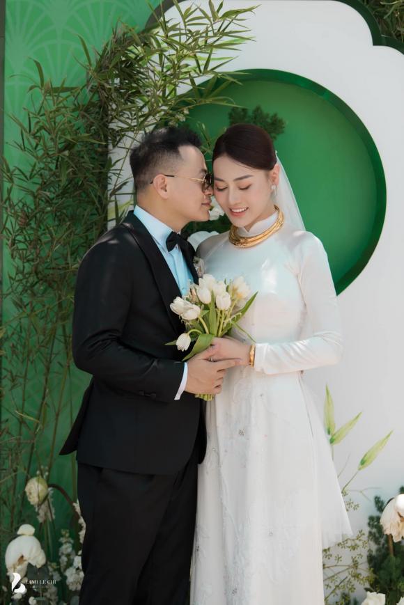 Phương Oanh, Shark Bình, diễn viên Phương Oanh, lễ ăn hỏi của Phương Oanh