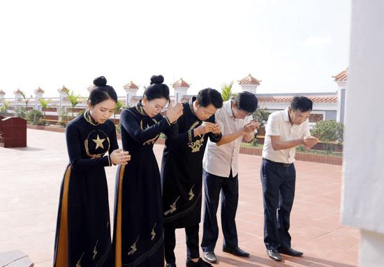 thẩm mỹ viện Mailisa, Hoàng Kim Khánh, Phan Thị Mai