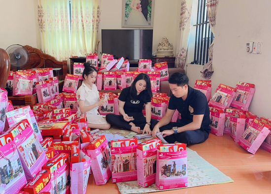 thẩm mỹ viện Mailisa, Hoàng Kim Khánh, Phan Thị Mai