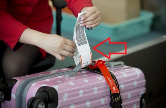 Đừng xé tag hành lý khi xuống máy bay, hãy lắng nghe lời khuyên của các tiếp viên hàng không lâu năm để tránh những rắc rối không mong muốn
