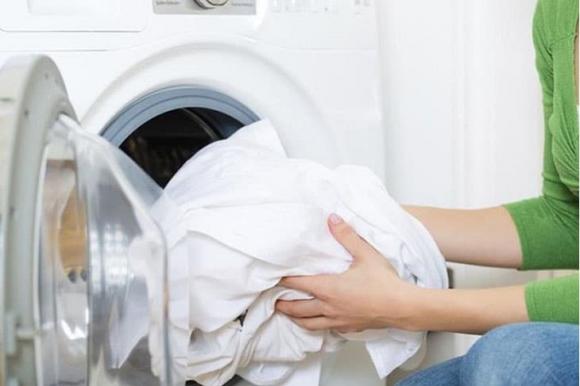 Bao lâu nên giặt chăn ga gối đệm? Gội đầu thường xuyên có thực sự tốt?