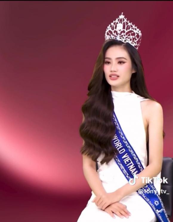 ý nhi, sao việt, hoa hậu ý nhi 