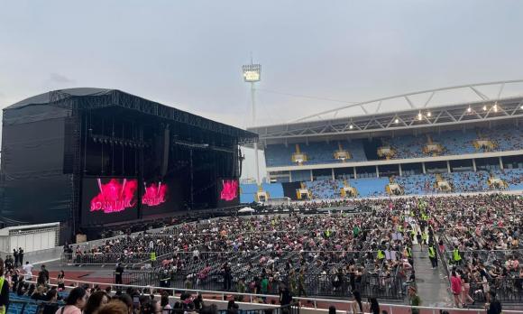 Concert Blackpink, Blackpink, fan Blackpink