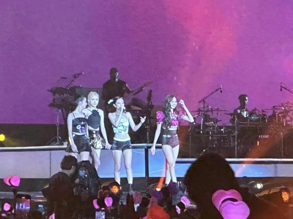 Concert Blackpink, Blackpink, fan Blackpink