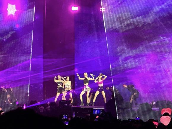 Concert Blackpink, Blackpink, fan Blackpink