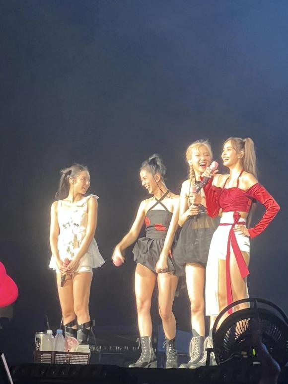 Blackpink,  concert Blackpink ở Hà Nội, cầu hôn