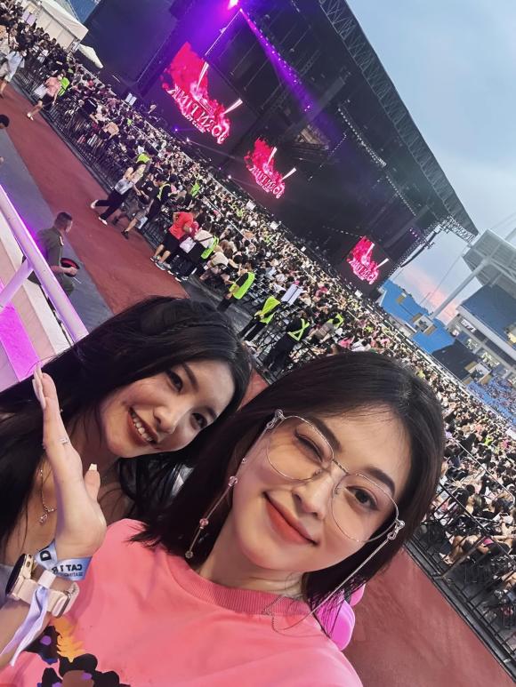 Blackpink buổi 2, sao Việt, Blackpink