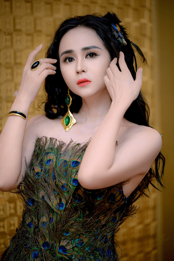 Nữ hoàng hoa hồng Bùi Thanh Hương, Happy Women Leader Network