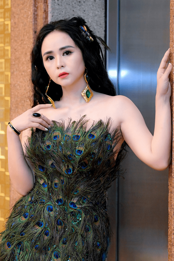 Nữ hoàng hoa hồng Bùi Thanh Hương, Happy Women Leader Network