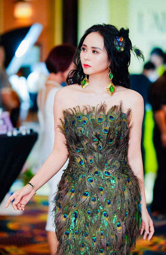 Nữ hoàng hoa hồng Bùi Thanh Hương, Happy Women Leader Network