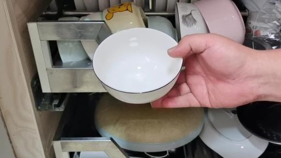bát đũa, loại bát không nên mua, mua bát, mẹo mua bát, mua bát chất lượng