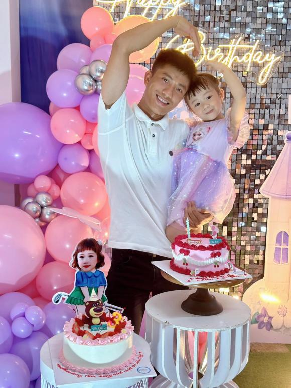 Phan Văn Đức tổ chức sinh nhật 1 tuổi hoành tráng cho con gái