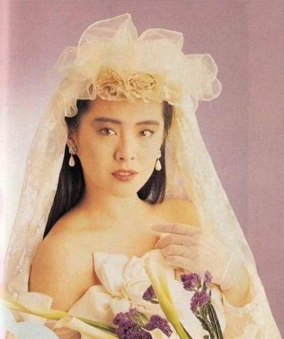 Quan Chi Lâm, Lâm Thanh Hà, mỹ nhân Hông Kông diện váy cưới
