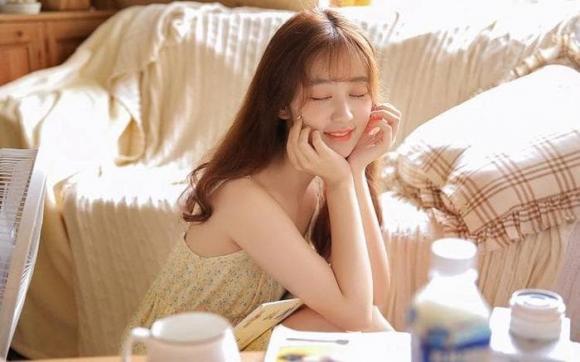 Tình yêu, phụ nữ yêu, dấu hiệu phụ nữ yêu bạn