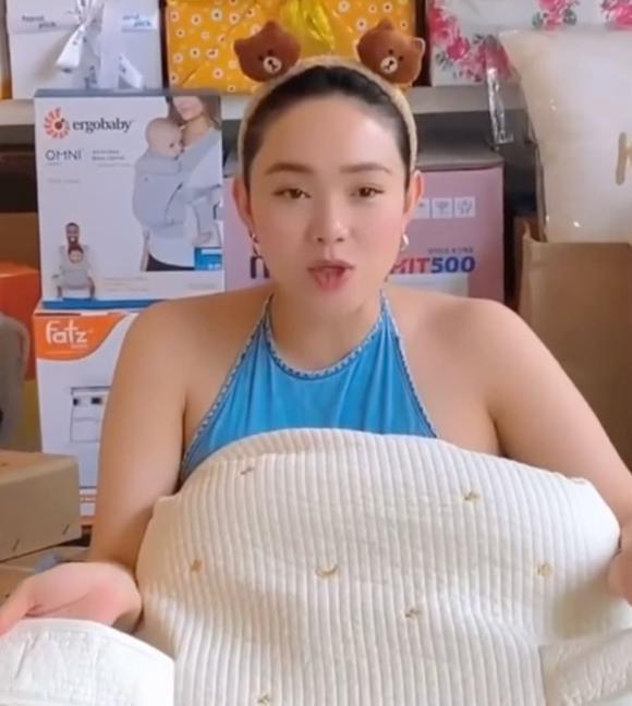 ca sĩ Minh Hằng, diễn viên Minh Hằng, sao Việt