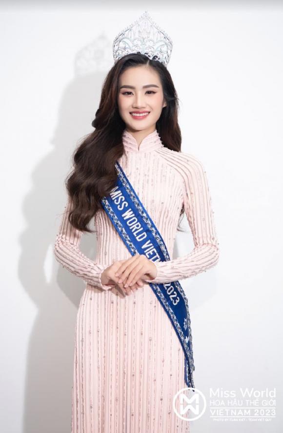 ý nhi, sao việt, hoa hậu ý nhi 