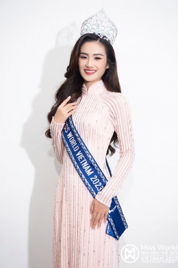 ý nhi, sao việt, hoa hậu ý nhi 