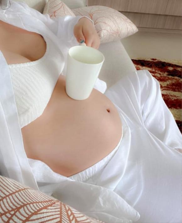 ca sĩ Minh Hằng, sao Việt