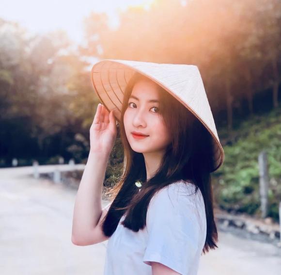 Làng trong phố,diễn viên linh chi,phim việt