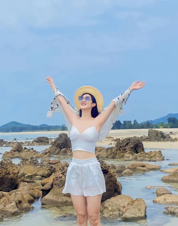 Làng trong phố,diễn viên linh chi,phim việt