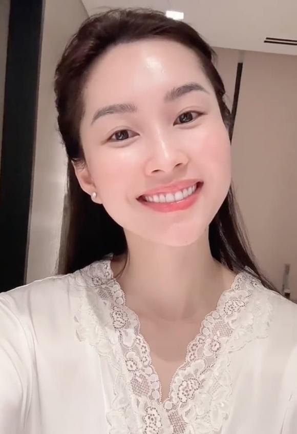 hoa hậu Đặng Thu Thảo, sao Việt