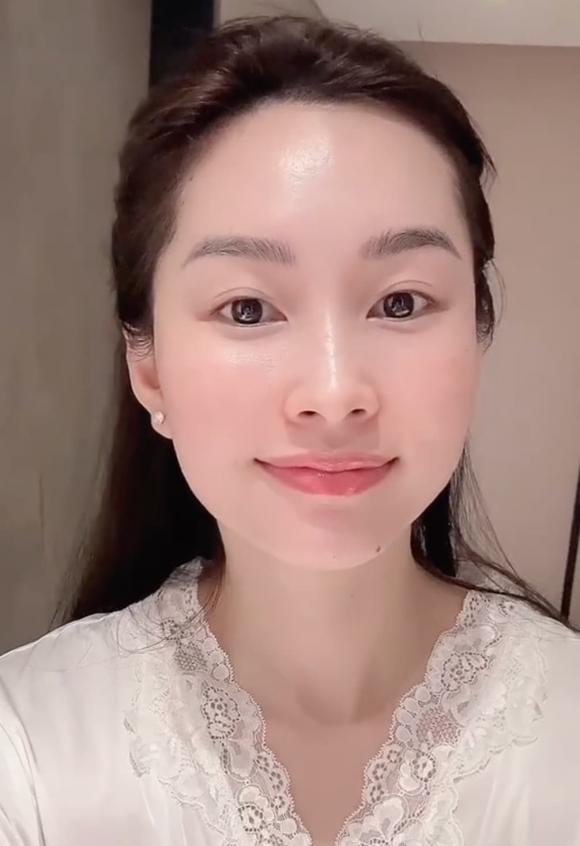 hoa hậu Đặng Thu Thảo, sao Việt