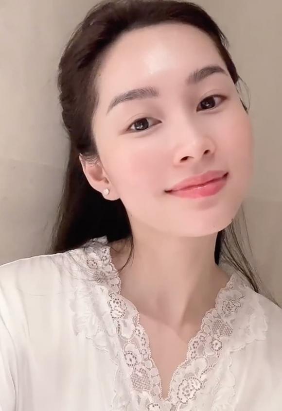 hoa hậu Đặng Thu Thảo, sao Việt