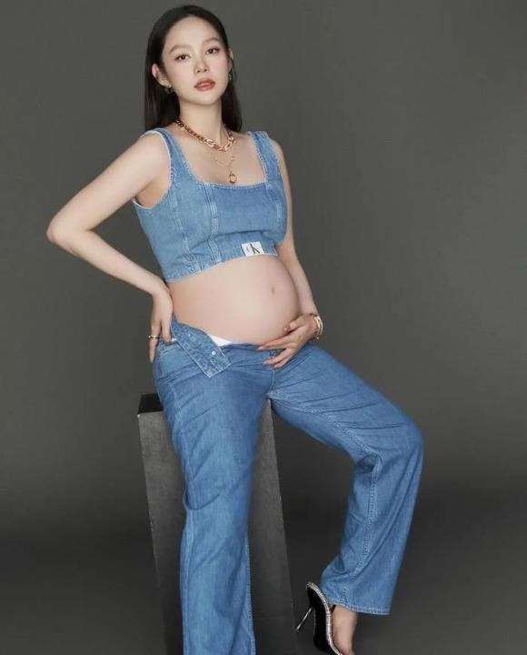 diễn viên Minh Hằng, ca sĩ Minh Hằng, sao Việt