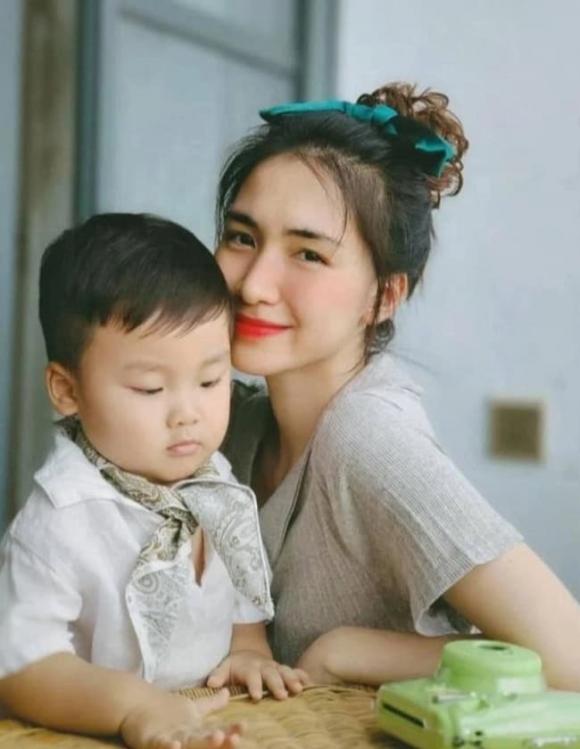 ca sĩ Hòa Minzy, sao Việt