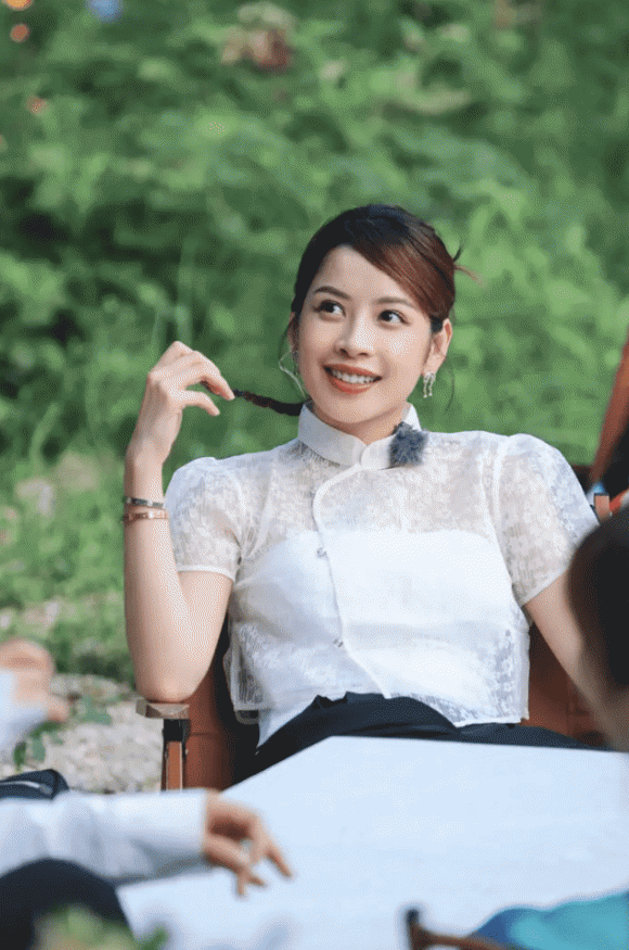 Chi Pu, ca sĩ Chi Pu, sao Việt 
