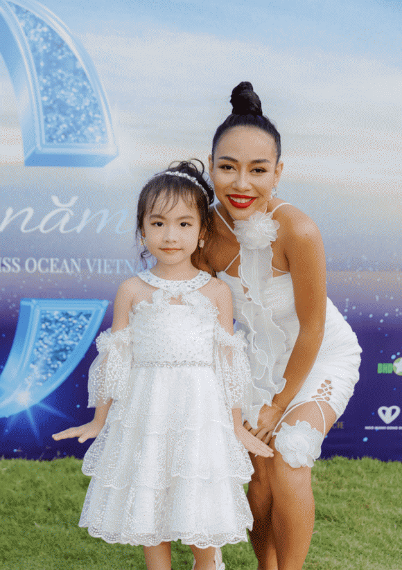 Rica Gia Tuệ, Trần Gia Tuệ, mẫu nhí