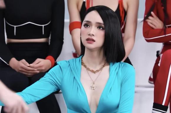 Hồ Ngọc Hà, Hương Giang, The New Mentor, sao Việt