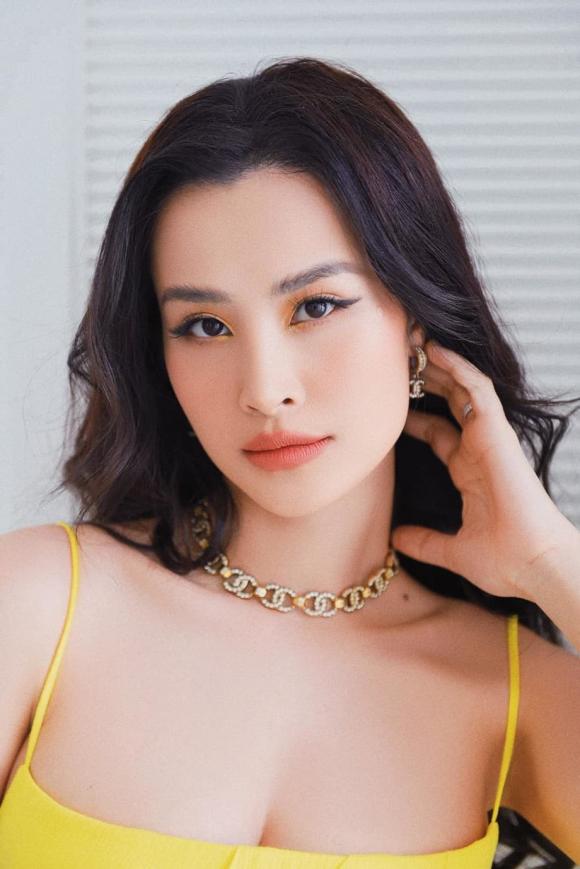 đông nhi, sao việt