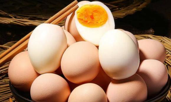 trứng, không nên ăn 3 loại trứng, trứng lòng đào, trứng lộn, trứng chiên, ăn trứng
