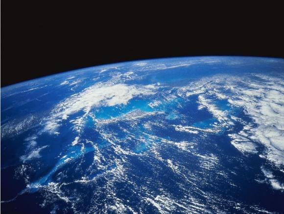 Tại sao có nhiều nước trên Trái đất? Sao chổi hạ cánh trong hệ mặt trời hay nó vốn có trên trái đất?