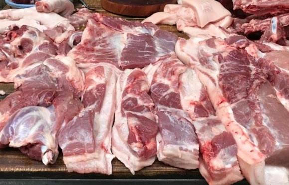 Khi mua thịt lợn ở chợ cần phải được làm sạch, loại bỏ độc tố. Hướng dẫn bạn cách giữ thịt lợn sạch 100%.