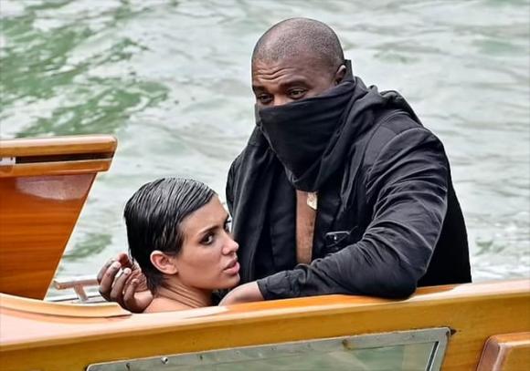 Bianca Censori, Kanye West, sao Hollywood