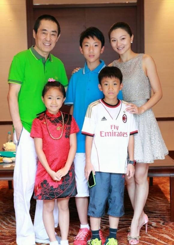 View - Trần Đình che giấu suốt 21 năm mới thú nhận rằng cô đã nuôi con cho Trương Nghệ Mưu ở tuổi 18, cư dân mạng: 'Không ngờ'