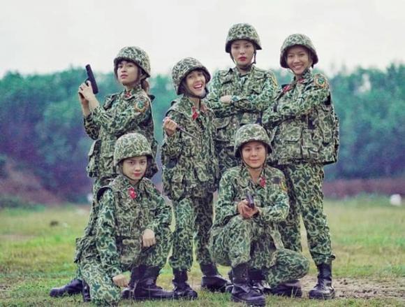 Ca sĩ mặt nạ. ca sĩ Dương Hoàng Yến,sao Việt