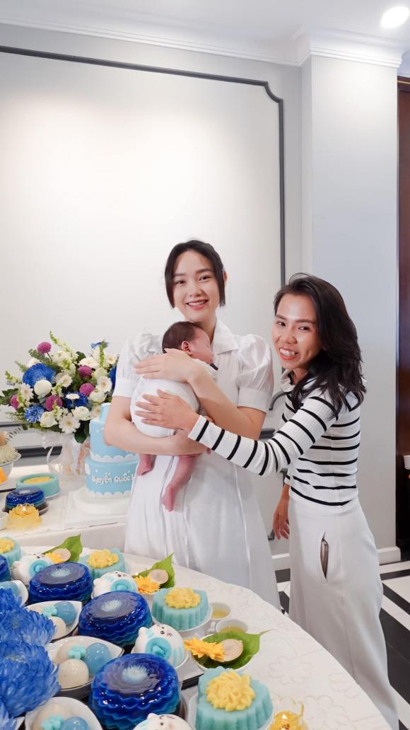 ca sĩ Minh Hằng, sao Việt